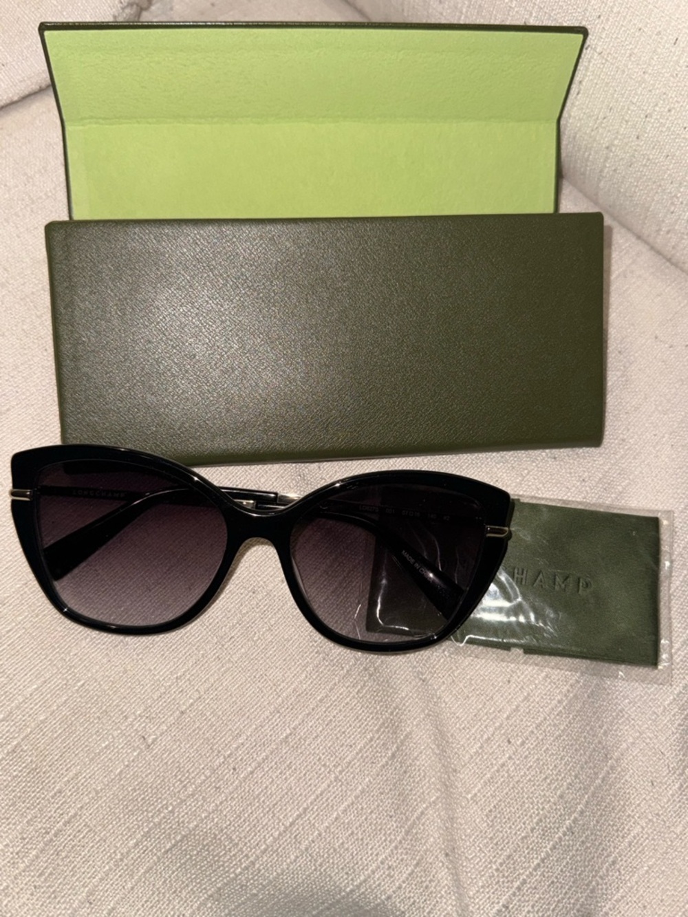 Longchamp Oversized Black Cat-Eye Sunglasses with Gradient Lenses - Brand:
